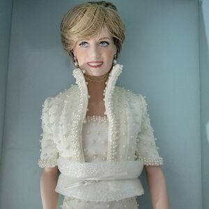 Franklin Mint Diana Princess of Wales Doll